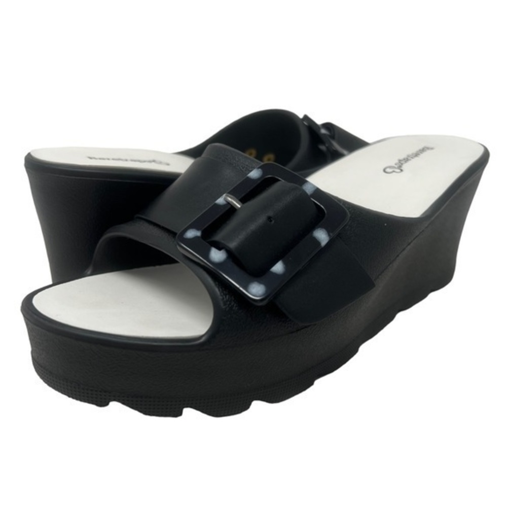 BareTraps Black Wedge Sandals with Buckle